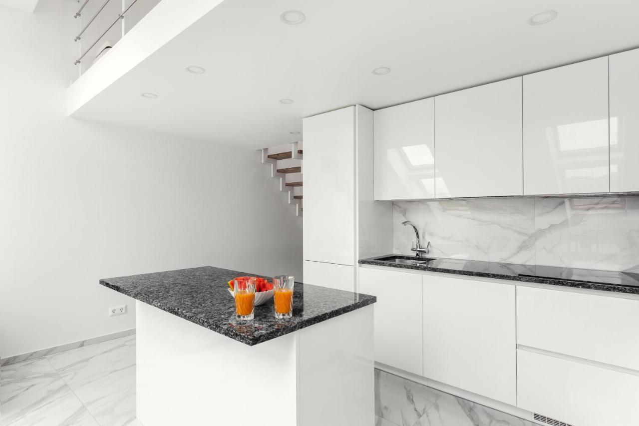 Luxurious Kaunas Basilica Apartment In Old Town By Urban Rent Kültér fotó