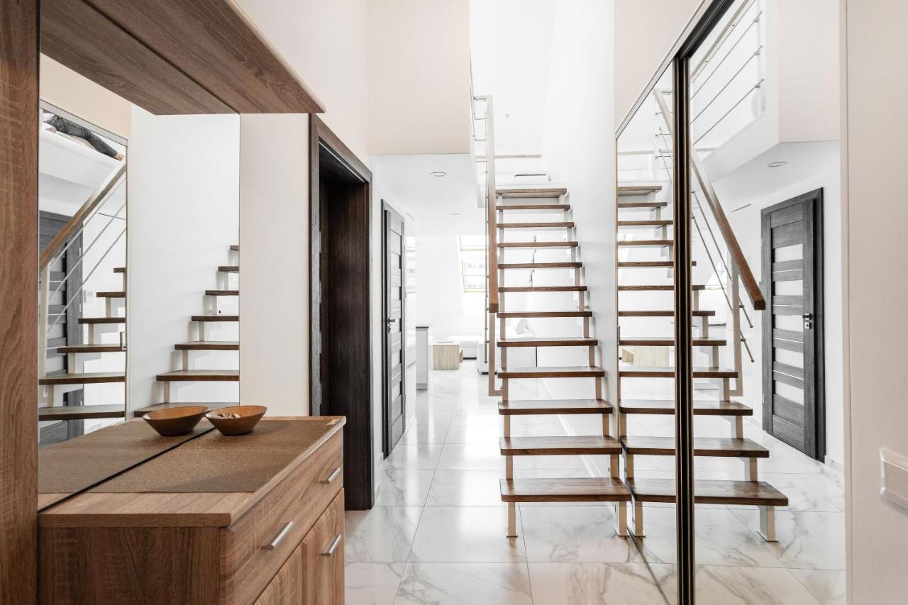 Luxurious Kaunas Basilica Apartment In Old Town By Urban Rent Kültér fotó