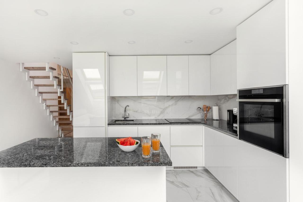 Luxurious Kaunas Basilica Apartment In Old Town By Urban Rent Kültér fotó