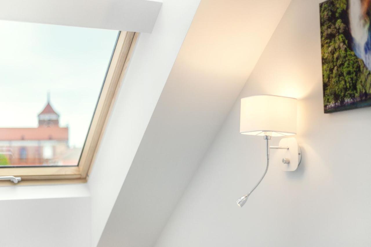 Luxurious Kaunas Basilica Apartment In Old Town By Urban Rent Kültér fotó